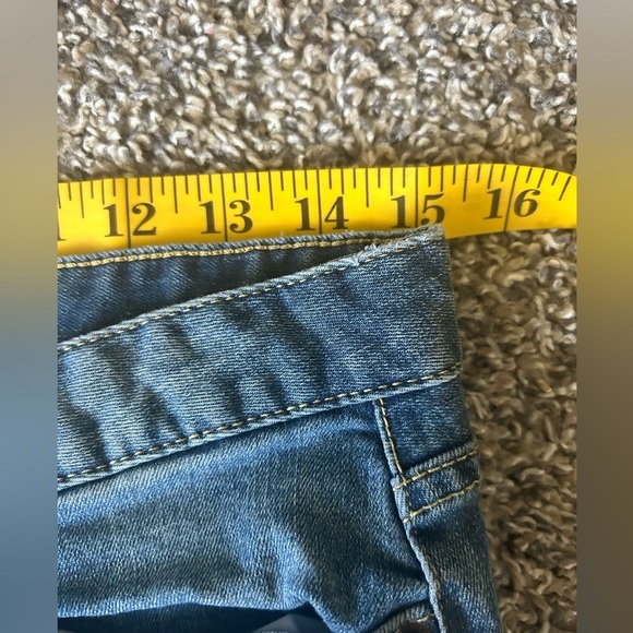 5/$25 G.H. Bass & Co. women’s jeans shorts with mid-rise size 0 - Picture 5 of 7
